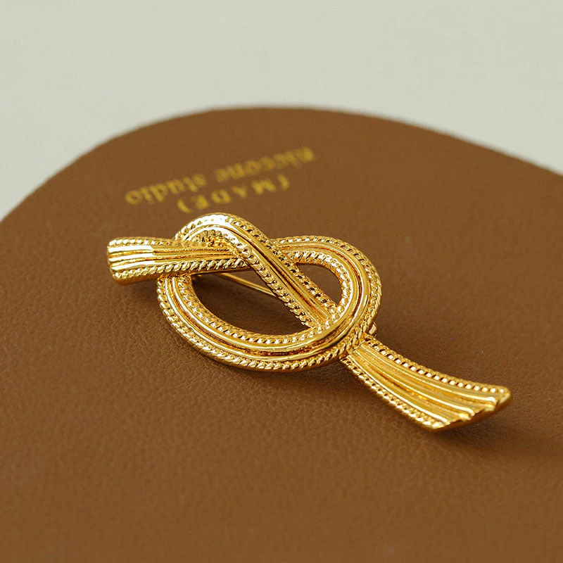 ART NOUVEAU Luxury 18K Gold Plated Sculptural Textured Knot Brooch - Image 4