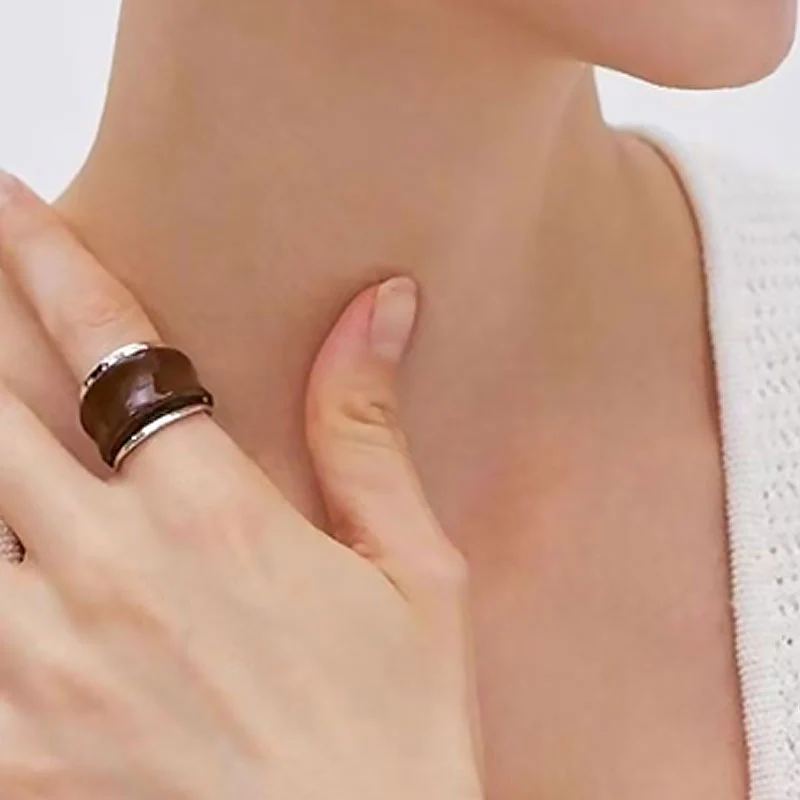 Asymmetrical Two Tone Layered Enameled Wide Chunky Band Cuff Ring - Image 3