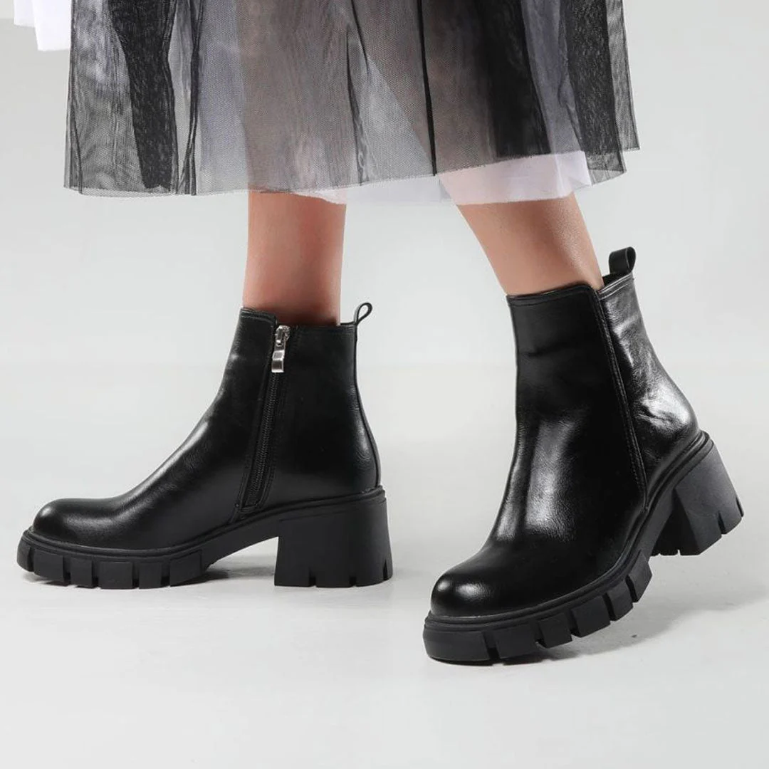 Chelsea Style Faux Leather Lug Sole Block Heel Ankle Boots - Black - Image 2