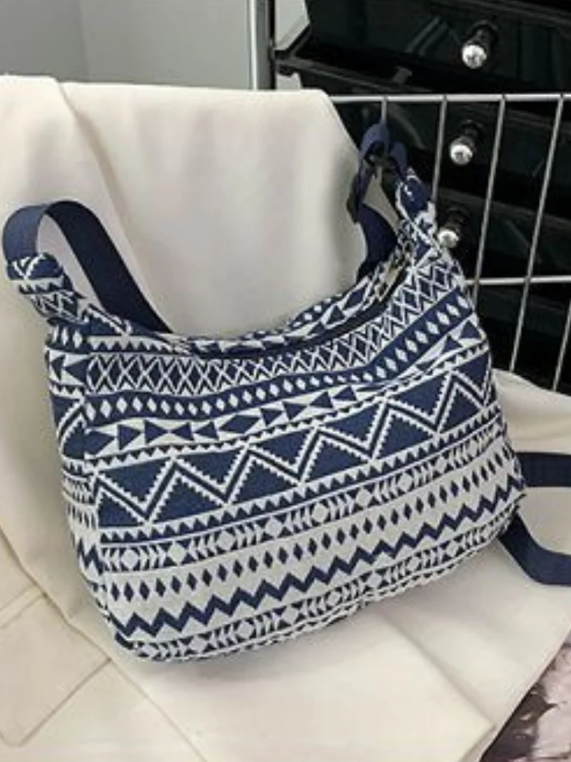 Cool & Stylish  Large Size Shoulder Bag - Image 7