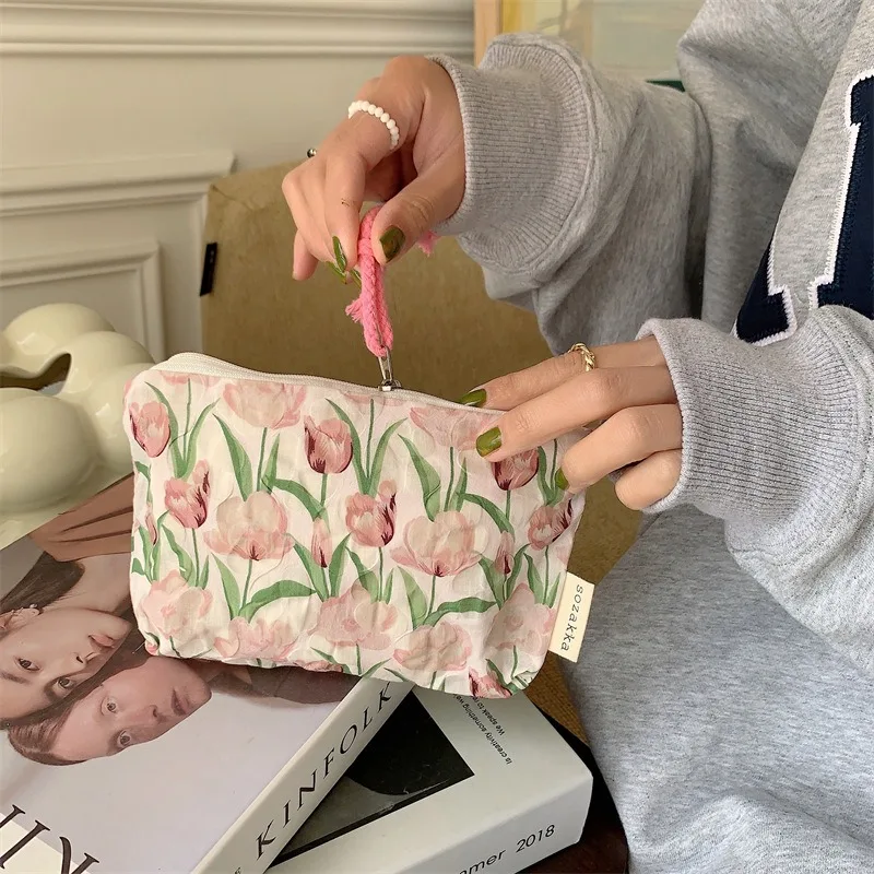 Cute Flower Make up Bag - Image 3