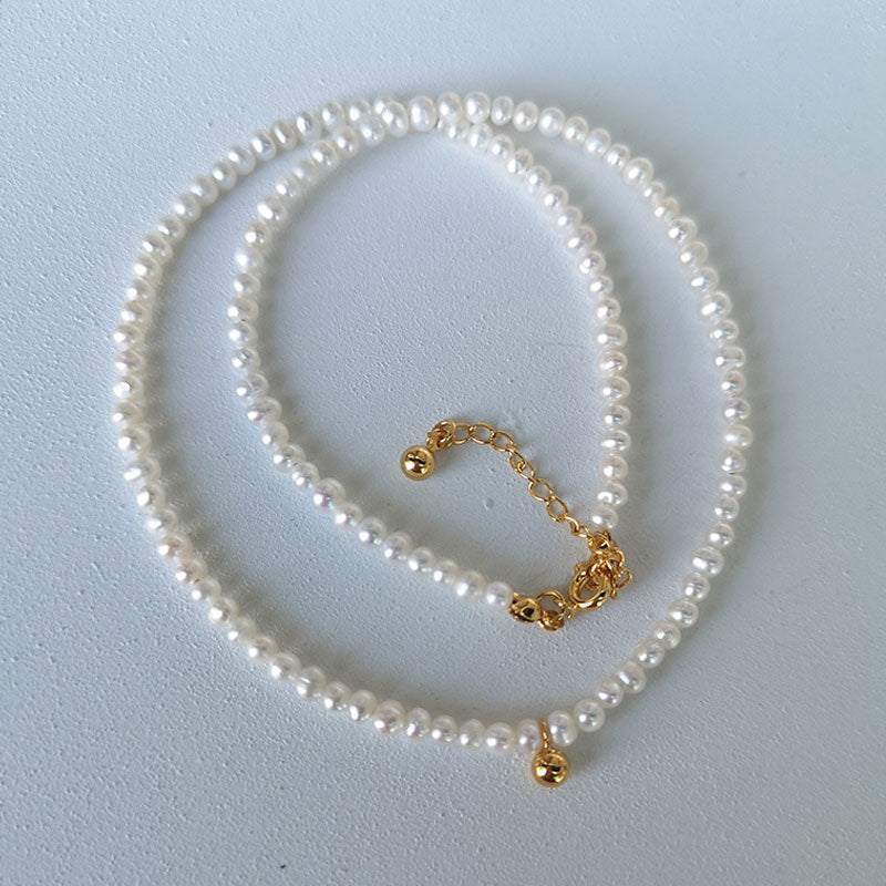 Elegant Pearl Embellished Plated Bead Pendant Choker Necklace - White - Image 3