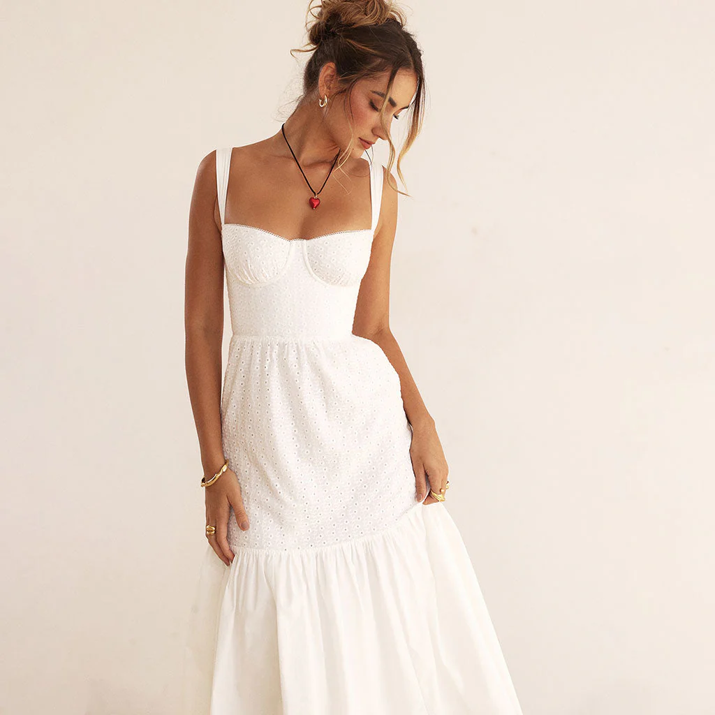 Floaty Sweetheart Neck Pocket Side Fit & Flare Broderie Anglaise Midi SunDress - Image 4