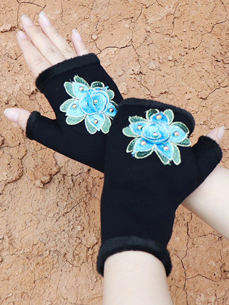 Heart Don't Break Glove - Image 3