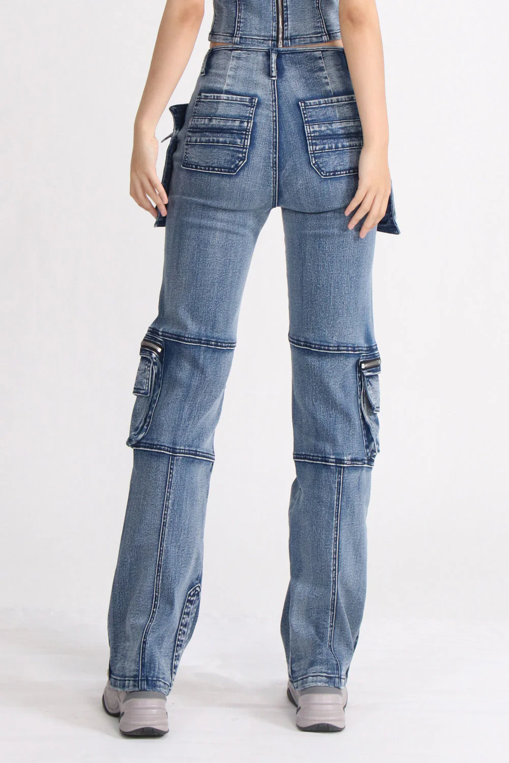 High-Rise Cargo Jeans - Blue - Image 3