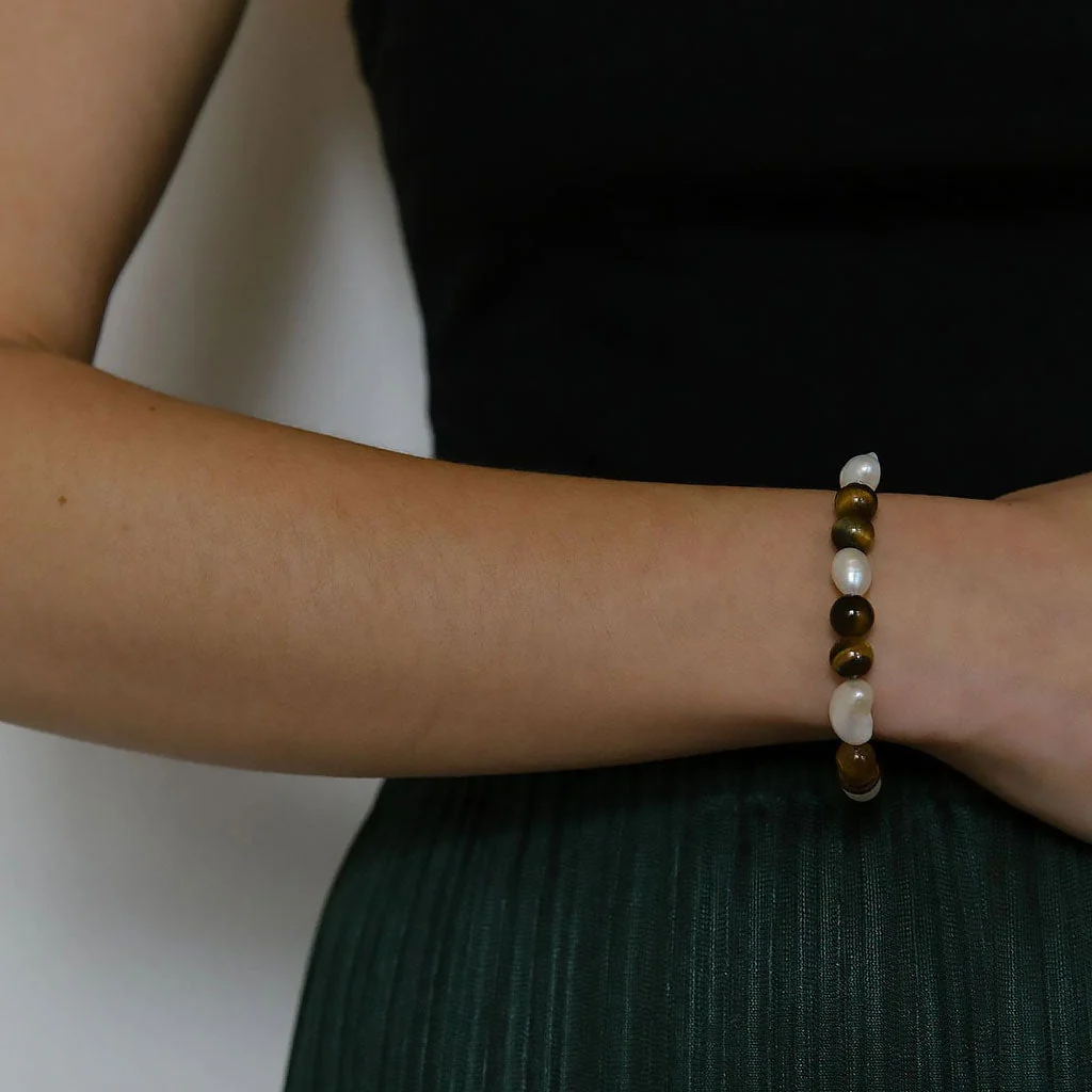 It Is Baroque Freshwater Pearl Beaded Tigers Eye Elastic Bracelet - Image 2