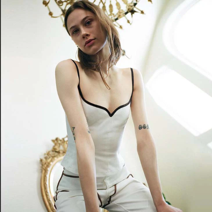 KENDALL Black CROP TOP - Image 5