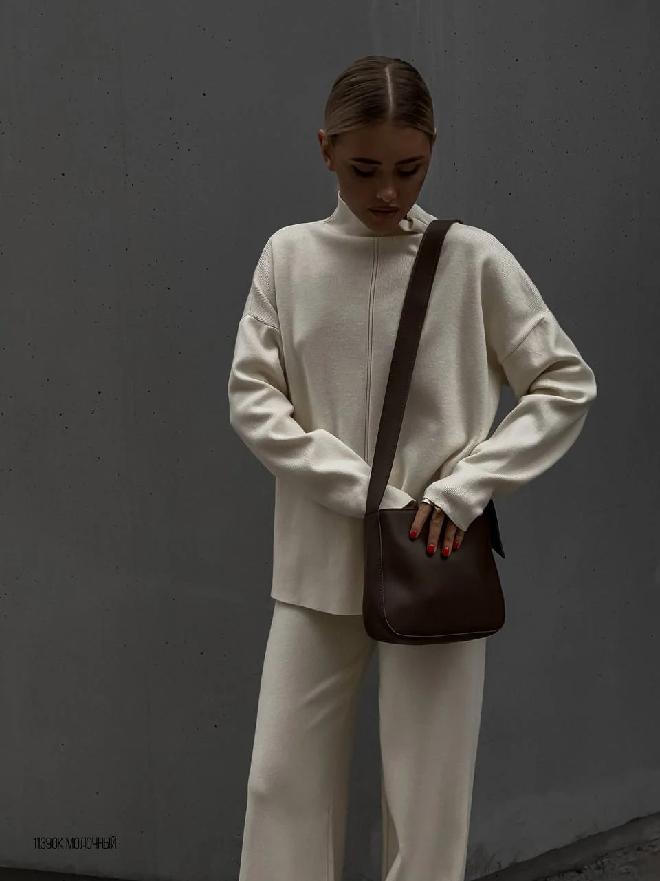 Knitted split top and trouser set - Image 11