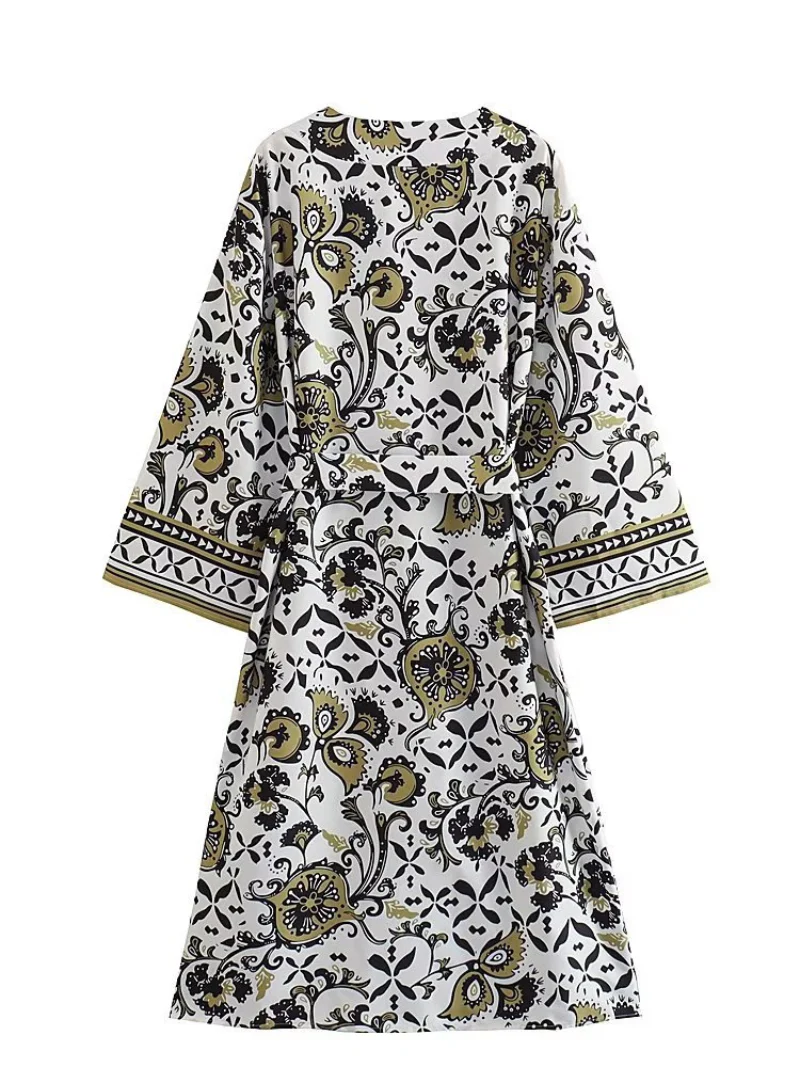 Live The Moment V-neck Short Sleeves Kimono Jacket - Image 3