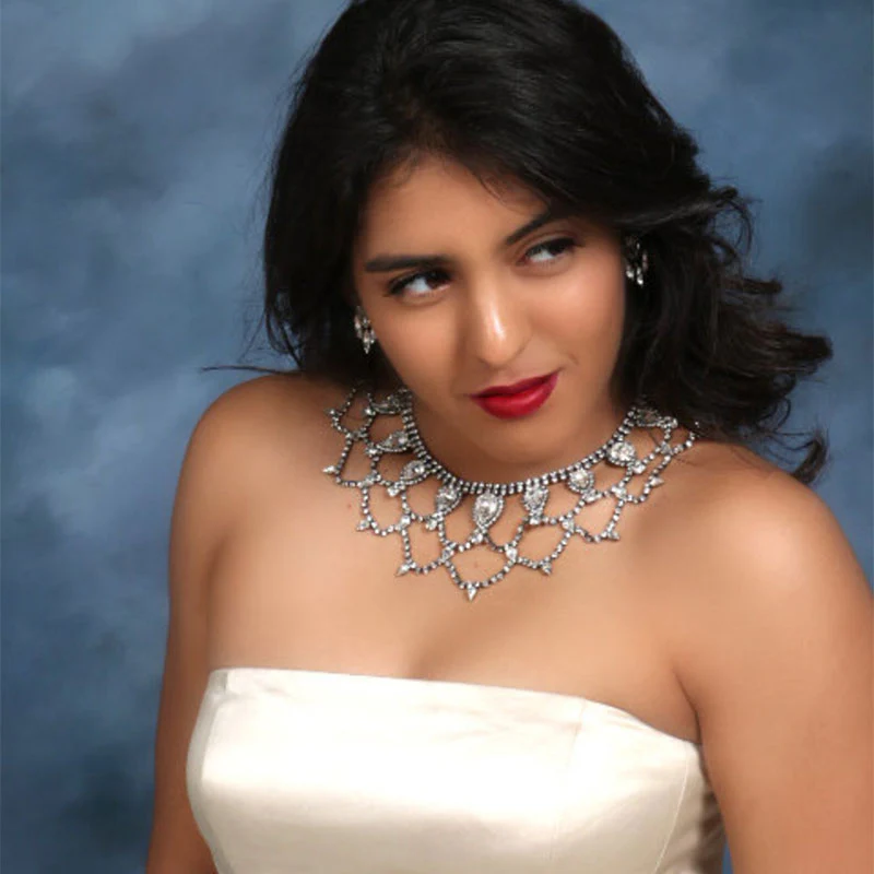 Regal Pear Cut Rhinestone Embellished Pointed Bib NeckLace - Silver - Image 2