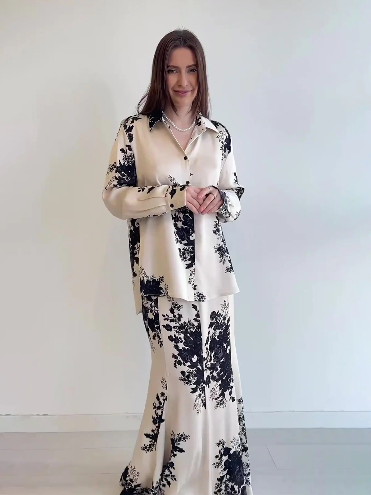 Satin print skirt set - Image 4