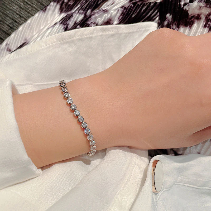 Shiny Sterling Silver Round Bezel 3MM Cubic Zirconia Tennis Bracelet - Image 4