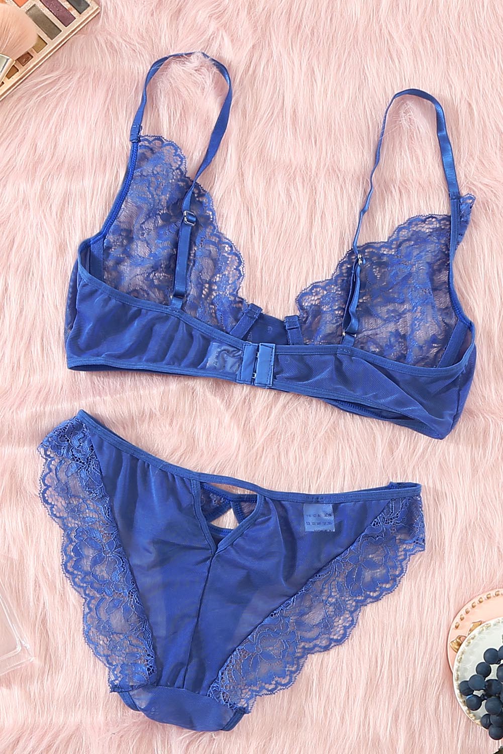 Signature Balcony Bra&Thong - Image 12