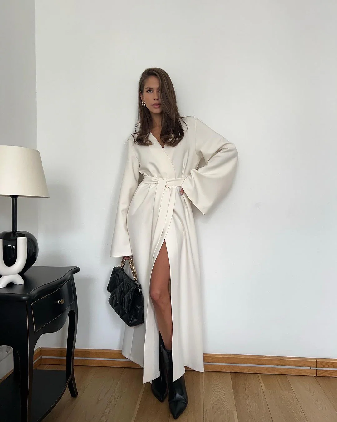 Slit-front long-sleeved tie-back dress - Image 2