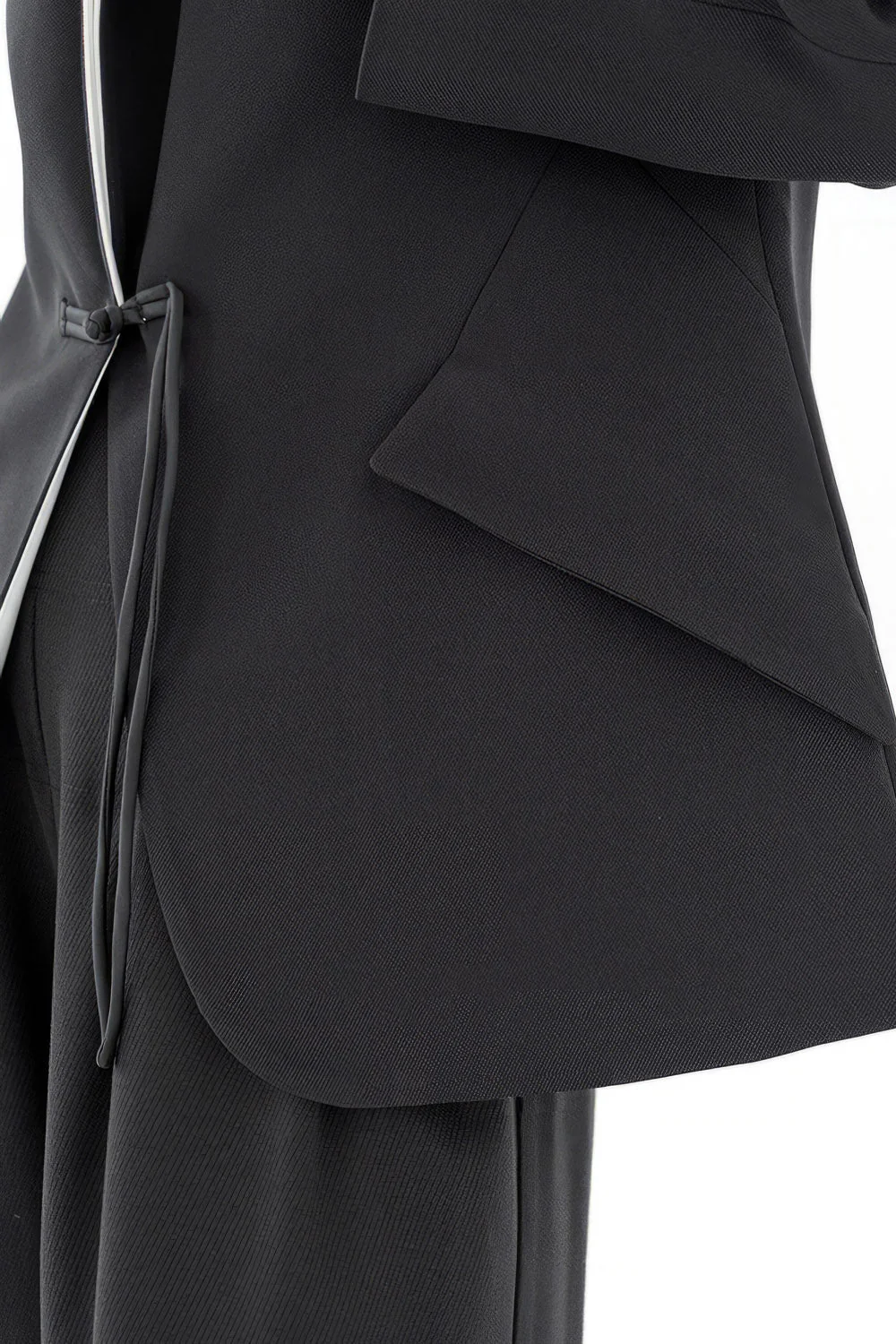 Tailored Blazer with Contrast Collar - Black - Image 4