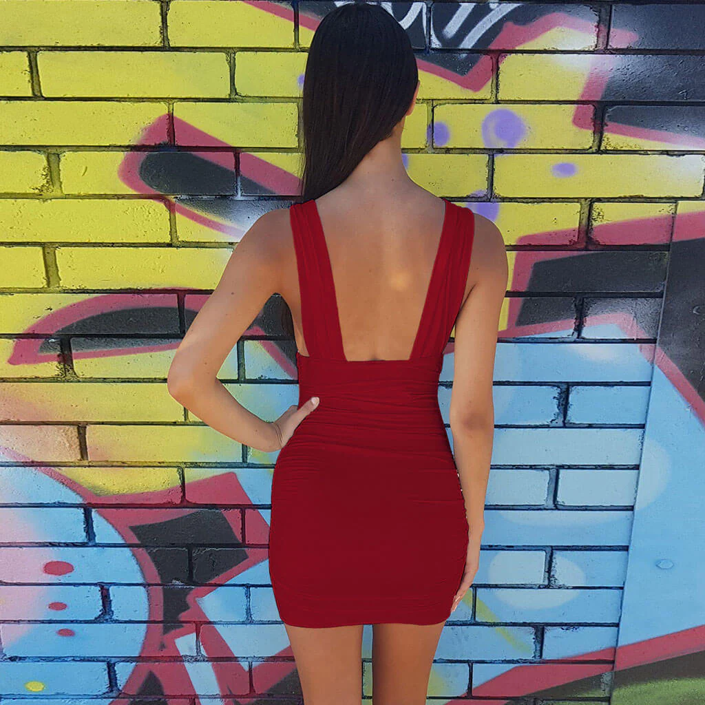 Trendy V Neck Ruched Bodycon Strapless Party Mini Dress - Burgundy - Image 2