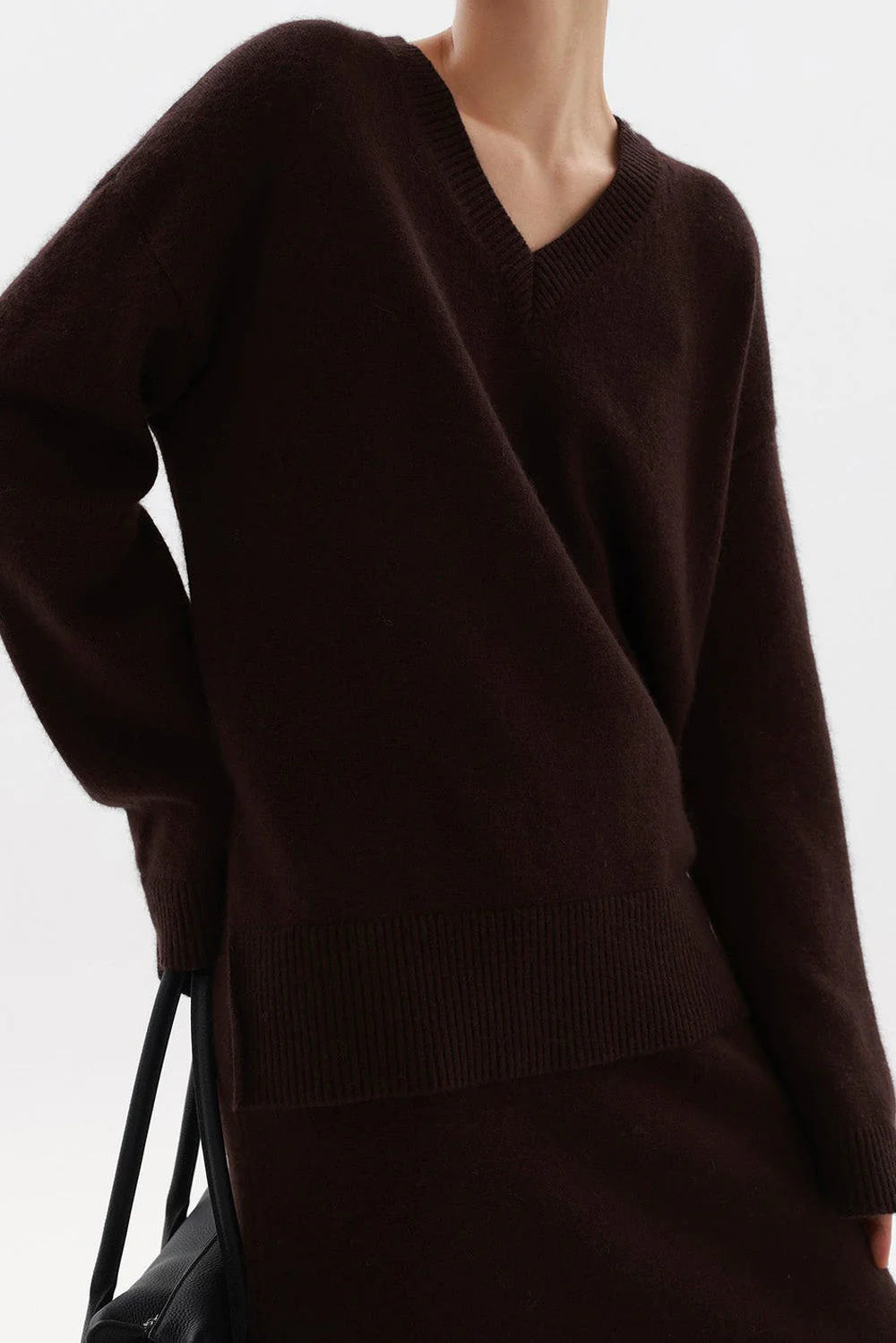 V Neck Knitted Sweater - Burgundy - Image 3