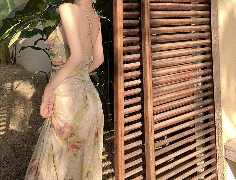Vintage Print Halter Neck Fishtail Trim Sleeveless Maxi Dress - Apricot - Image 2