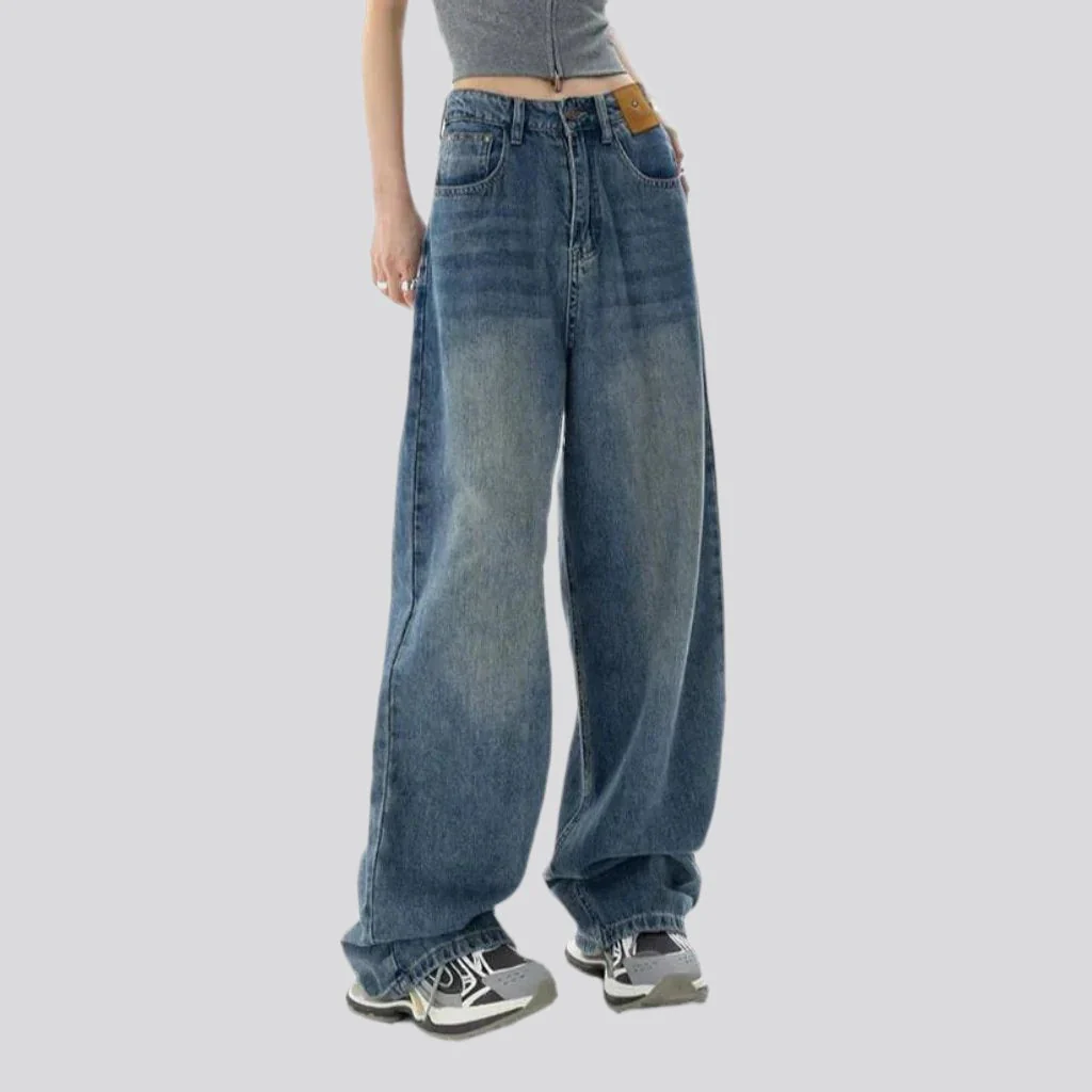 Whiskered baggy jeans for women - Image 4