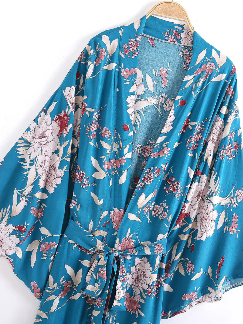 Attractive Cotton V-Neck Bohemian Stylish Kimono Jacket - Image 2