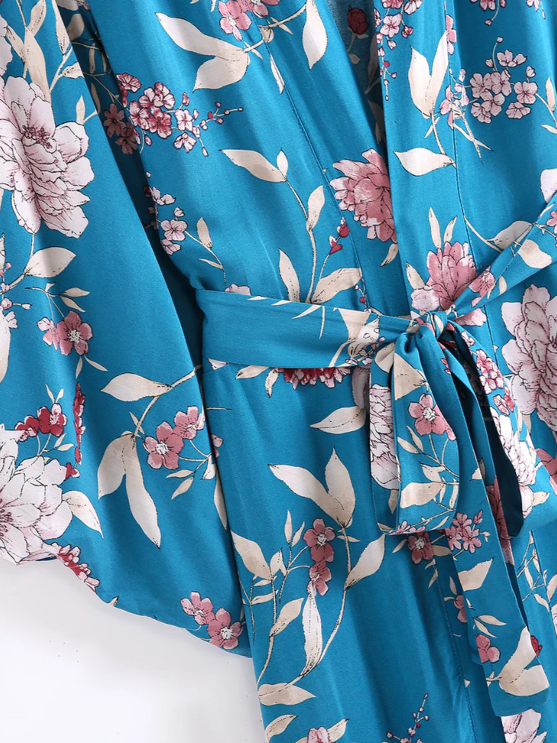 Attractive Cotton V-Neck Bohemian Stylish Kimono Jacket - Image 5