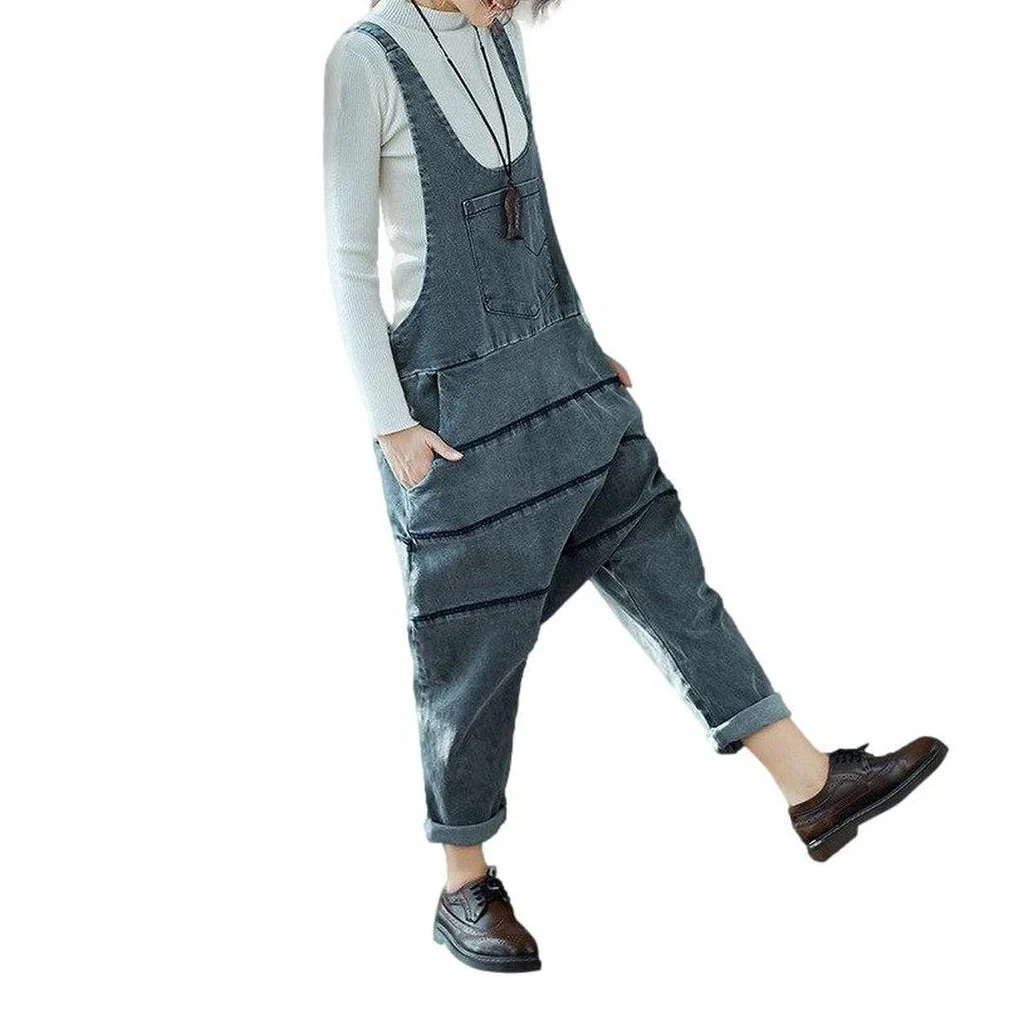 Women's denim jumpsuit with lines - Image 2