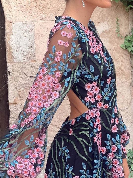 Bare Back Long Sleeve Print Dress - Image 4