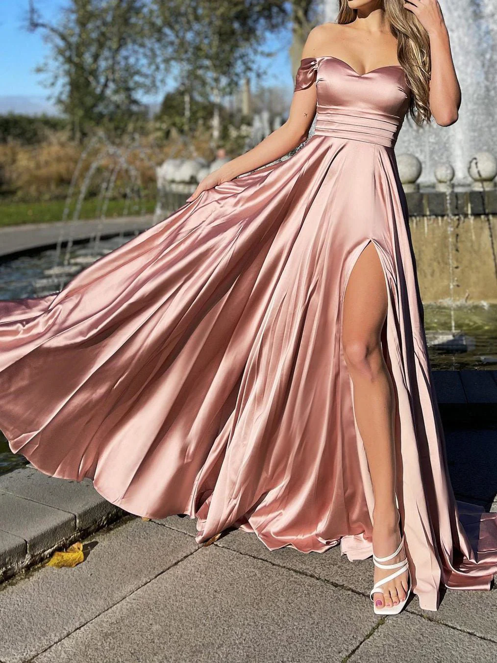 One-Shoulder Split Swing Dress - Image 2