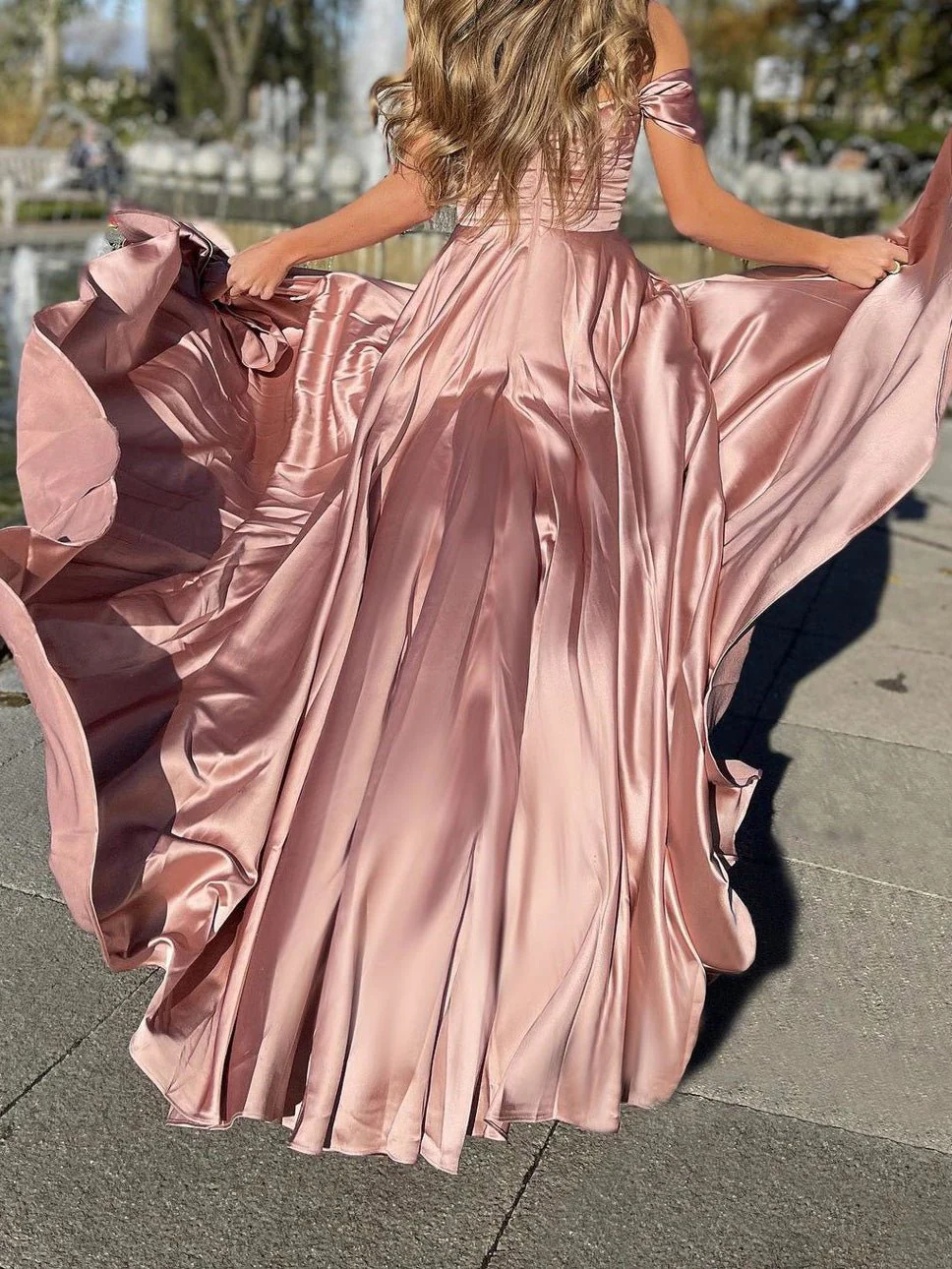 One-Shoulder Split Swing Dress - Image 6
