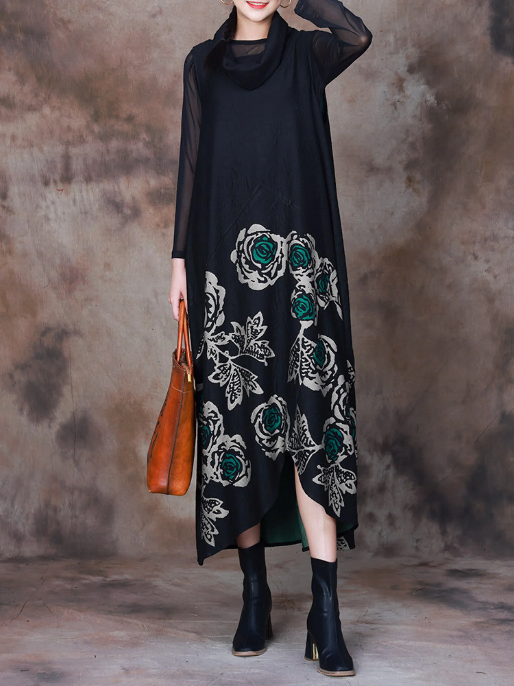 Effortlessly Stylish High Neck Printed Maxi Dress - Image 4